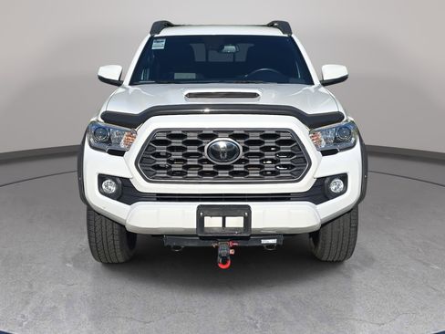 Used 2021 Toyota Tacoma TRD Sport AWD/4WD image 2