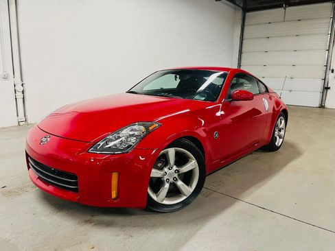 Used 2007 Nissan 350Z Enthusiast w/ Cargo Convenience Pkg image 1