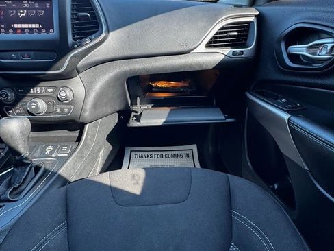 Used 2020 Jeep Cherokee Latitude image 27