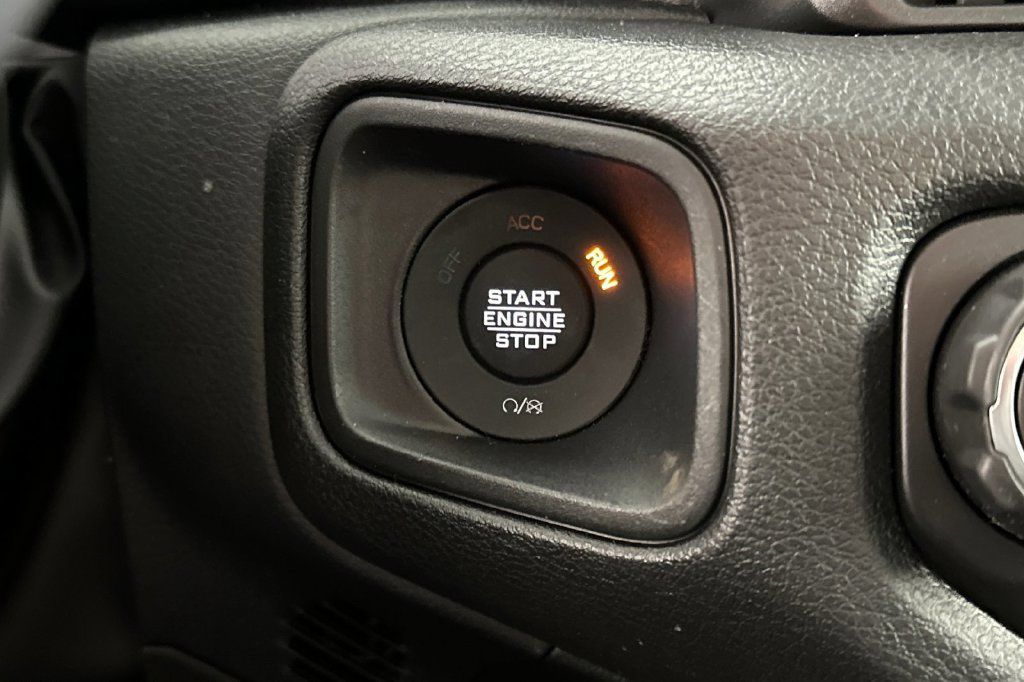 Used 2026 Jeep Wrangler Sport AWD/4WD image 25