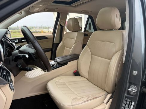 Used 2018 Mercedes-Benz GLE 350 4MATIC image 28