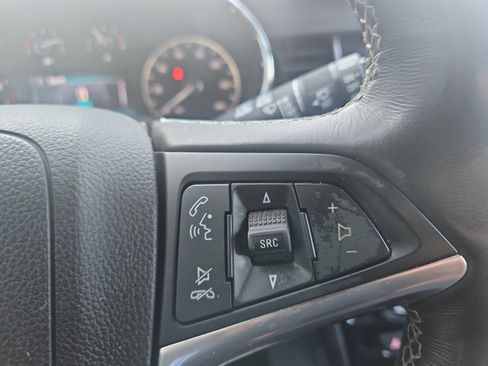 Used 2019 Buick Encore Essence image 15