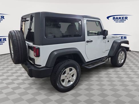 Used 2014 Jeep Wrangler Sport w/ Connectivity Group AWD/4WD image 4