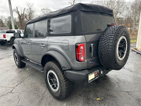 Used 2024 Ford Bronco Outer Banks w/ Sasquatch Package image 8