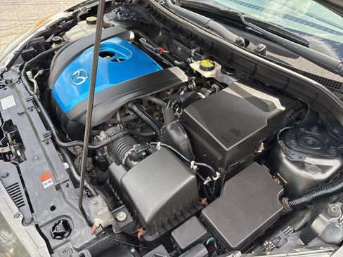 Used 2012 MAZDA MAZDA3 i Touring FWD image 29