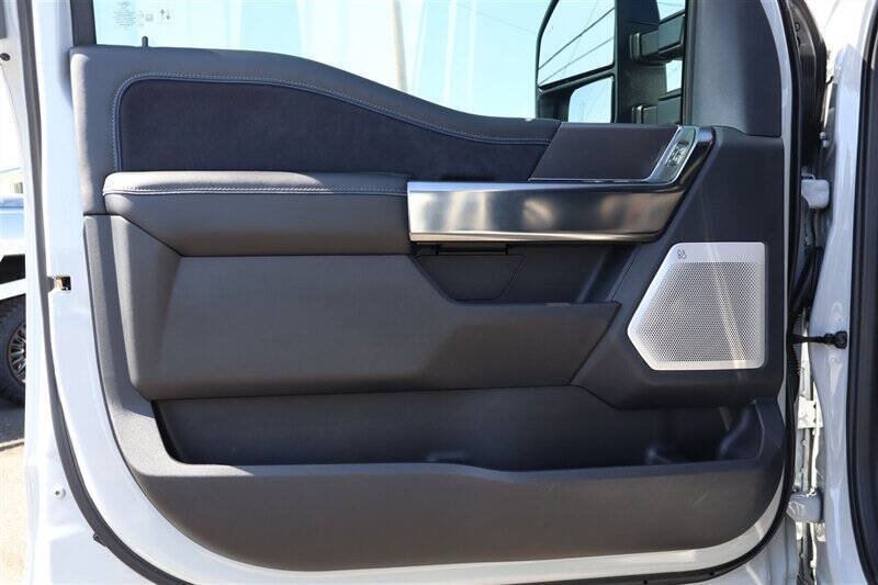 Used 2026 Ford F350 Platinum AWD/4WD image 16