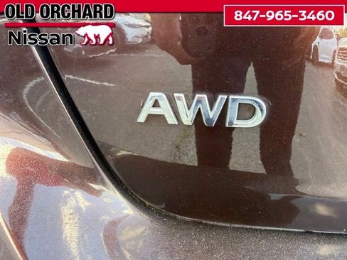 Used 2018 INFINITI Q50 Luxe w/ Essential Package (3.0T Luxe) AWD/4WD image 9