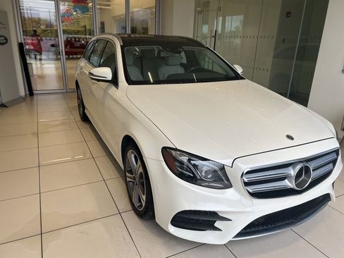 Used 2020 Mercedes-Benz E 450 4MATIC Wagon image 18