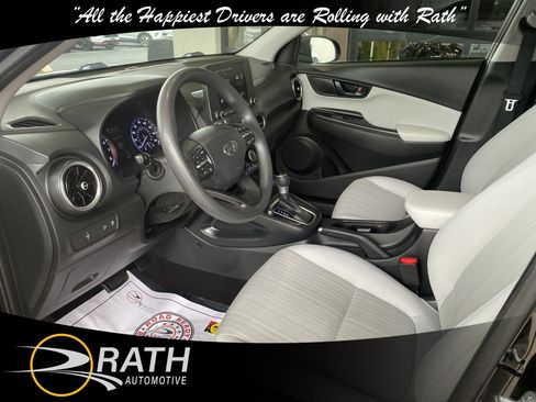 Used 2023 Hyundai Kona SEL FWD image 12