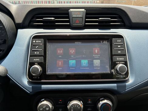 Used 2025 Nissan Versa SV FWD image 16