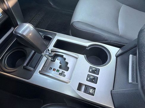 Used 2022 Toyota 4Runner SR5 Premium image 28