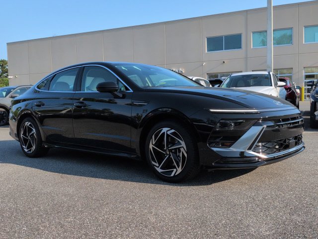 New 2026 Hyundai Sonata SEL FWD image 3
