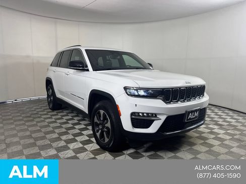 Used 2024 Jeep Grand Cherokee Limited 4xe AWD/4WD image 4