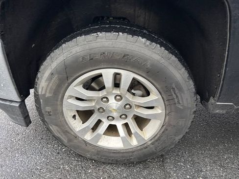 Used 2018 Chevrolet Silverado 1500 LT w/ All Star Edition image 26