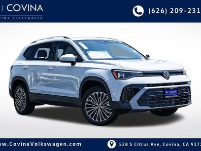 New 2025 Volkswagen Taos SE