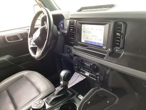 Used 2023 Ford Bronco Big Bend w/ Sasquatch Package AWD/4WD image 21