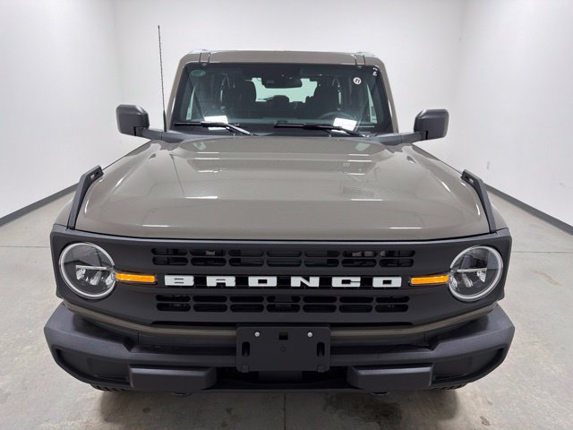 New 2026 Ford Bronco 4-Door AWD/4WD image 2