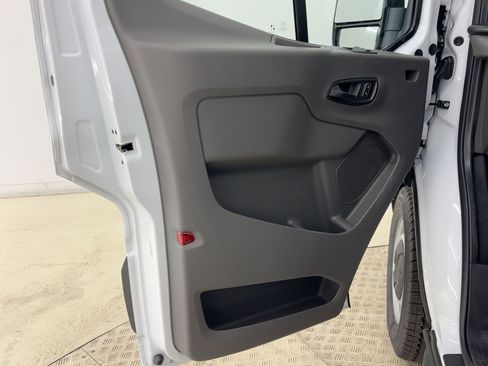 New 2026 Ford Transit 250 148 Medium Roof image 19