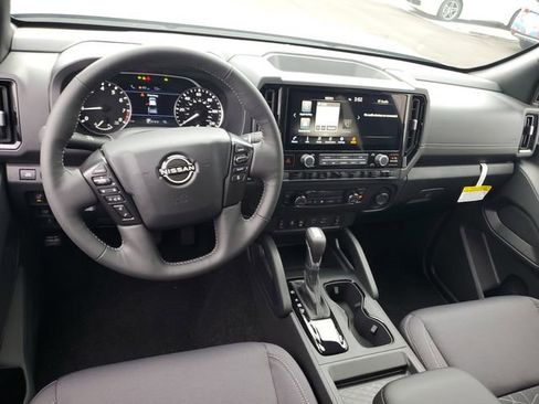 New 2026 Nissan Frontier SV w/ SV Convenience Package RWD image 12