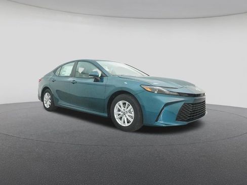 New 2026 Toyota Camry LE image 29