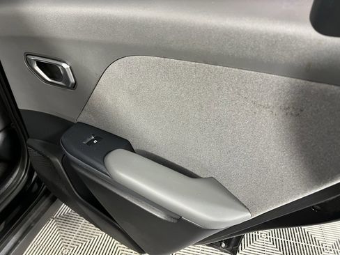 Used 2025 Kia K4 EX image 28