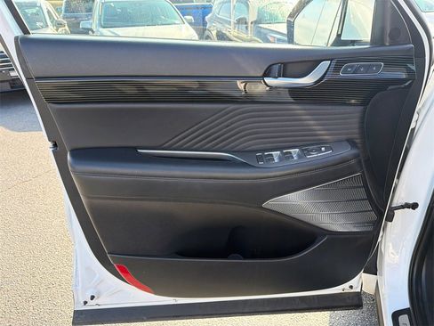 Used 2023 Hyundai Palisade Calligraphy image 10