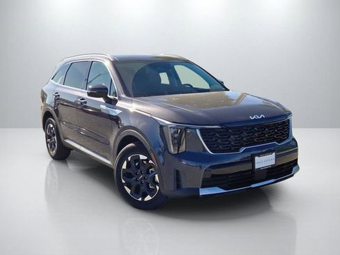 New 2026 Kia Sorento S image 1
