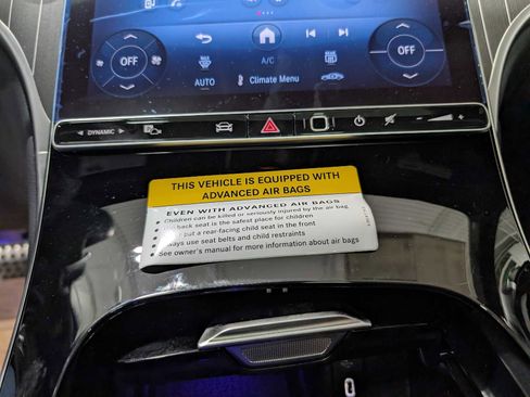 Used 2026 Mercedes-Benz GLC 300 4MATIC image 29