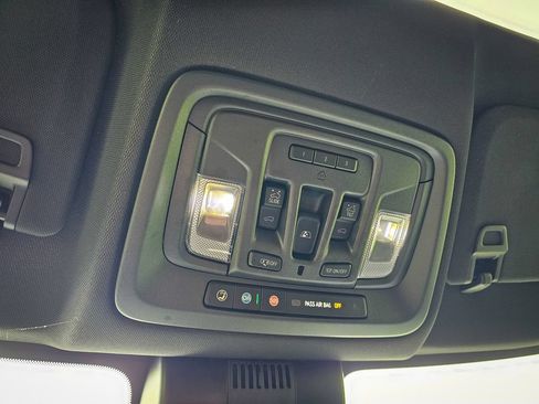 Used 2024 GMC Sierra 1500 AT4 w/ Technology Package AWD/4WD image 35