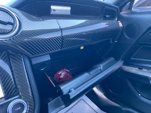 Used 2019 Ford Mustang Coupe w/ Equipment Group 101A RWD image 33