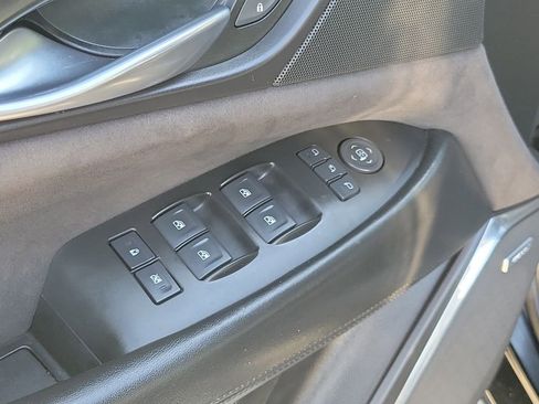 Used 2017 Cadillac Escalade ESV Platinum image 26