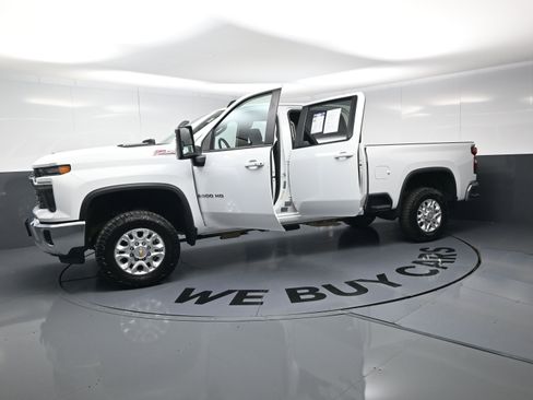 Certified 2024 Chevrolet Silverado 2500 LT image 19