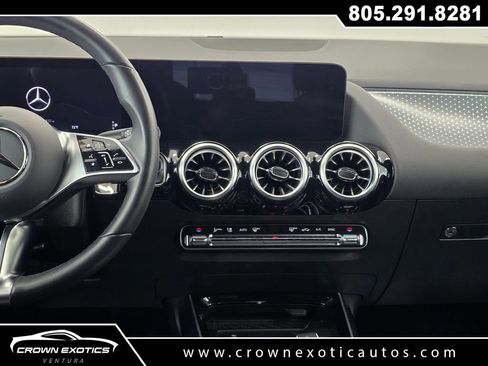 Used 2025 Mercedes-Benz GLA 250 image 17