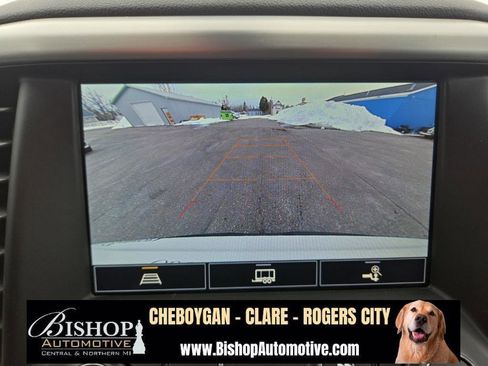 Used 2023 GMC Acadia SLE w/ Driver Convenience Package image 32