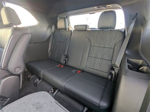 New 2026 Buick Enclave Avenir image 16