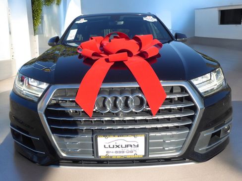 Used 2017 Audi Q7 3.0T Prestige w/ Prestige Package image 4