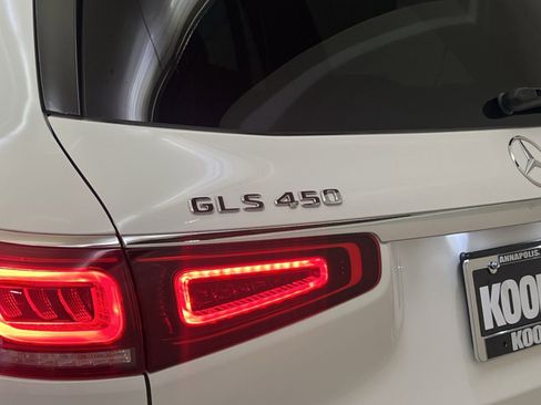 Used 2022 Mercedes-Benz GLS 450 4MATIC image 35