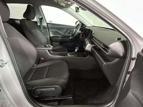 Certified 2025 Hyundai Kona SEL FWD image 30