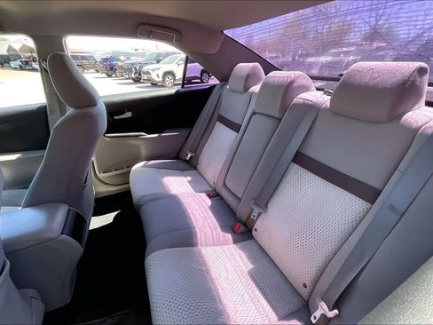 Used 2013 Toyota Camry LE image 20