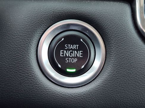 Used 2024 GMC Canyon Elevation w/ Convenience Package RWD image 25