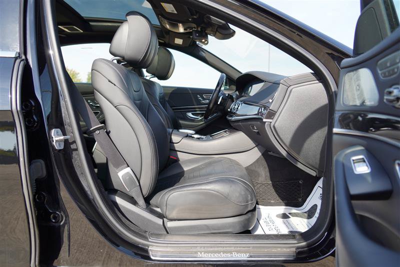 Used 2018 Mercedes-Benz S 560 4MATIC Sedan image 95