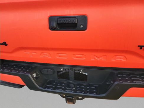 Used 2023 Toyota Tacoma TRD Pro image 9