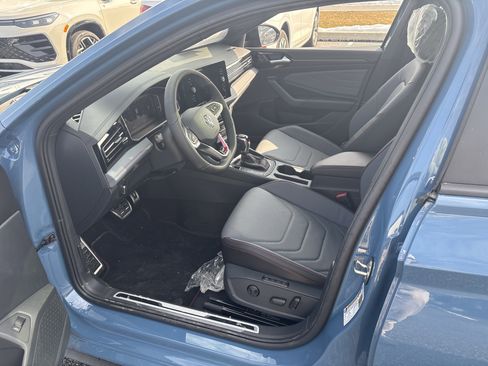 New 2026 Volkswagen Jetta GLI Autobahn image 9