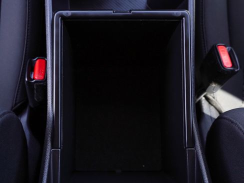 Used 2025 Kia Sportage LX image 37