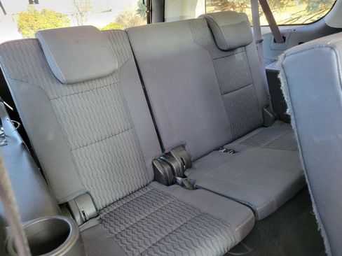 Used 2016 Chevrolet Suburban 3500 LS w/ Driver Alert Package image 43