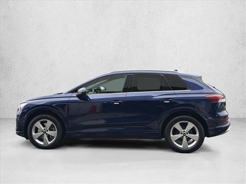 Used 2022 Audi Q4 e-tron Premium Plus image 8