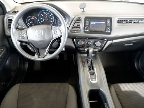 Used 2019 Honda HR-V LX image 17