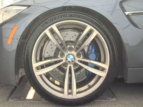 Used 2015 BMW M4 Convertible image 12