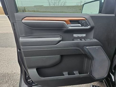 Used 2023 GMC Sierra 1500 Denali w/ Denali Reserve Package image 10