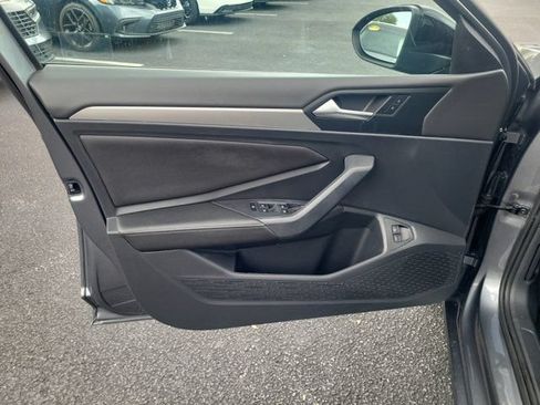 Used 2022 Volkswagen Jetta Sport FWD image 14